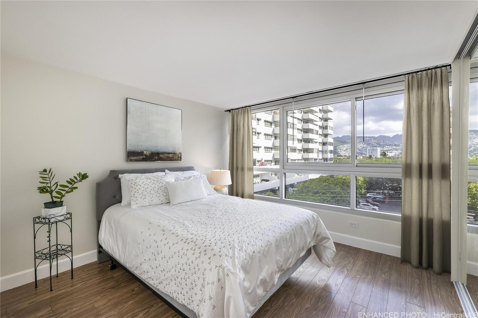 Waikiki Townhouse condo # 501, Honolulu, Hawaii - photo 5 of 10