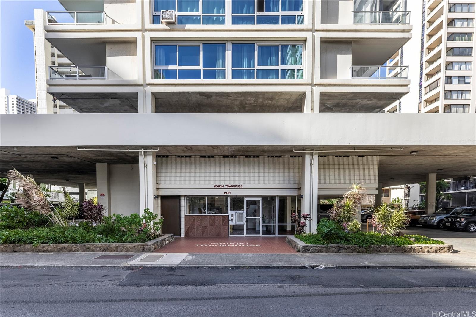 Waikiki Townhouse condo # 501, Honolulu, Hawaii - photo 9 of 10