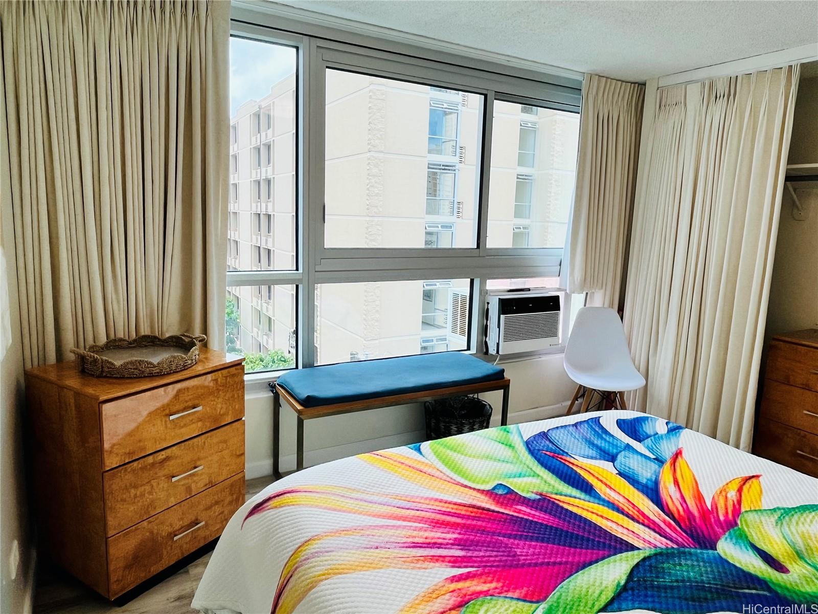 2421 Tusitala St Honolulu - Rental - photo 3 of 13