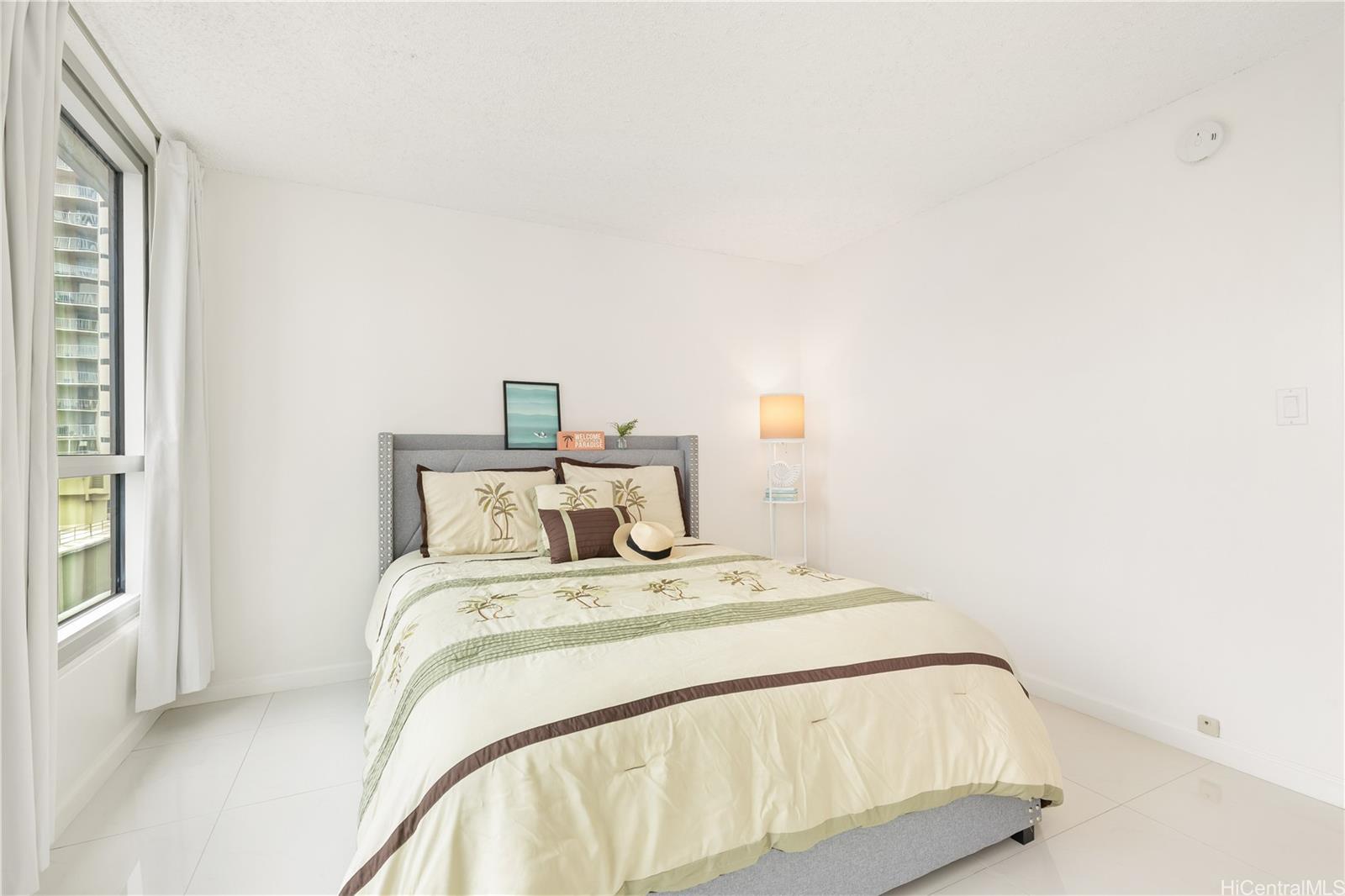 Waikiki Townhouse condo # 602, Honolulu, Hawaii - photo 13 of 25