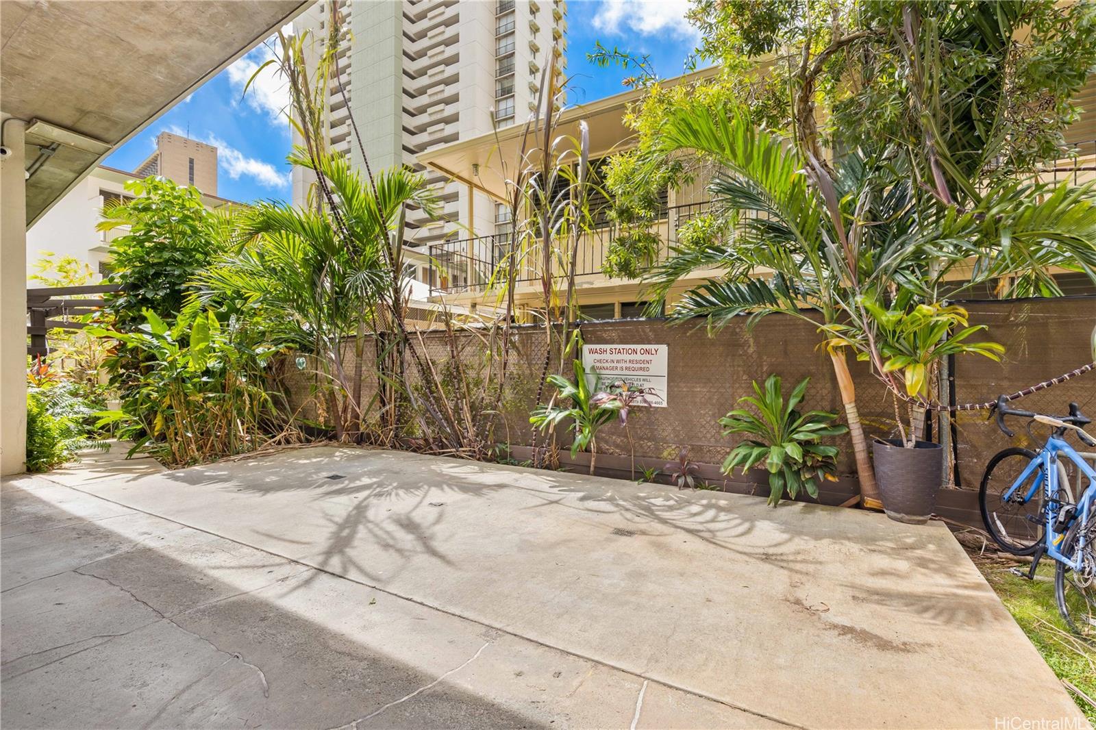 Waikiki Townhouse condo # 602, Honolulu, Hawaii - photo 20 of 25