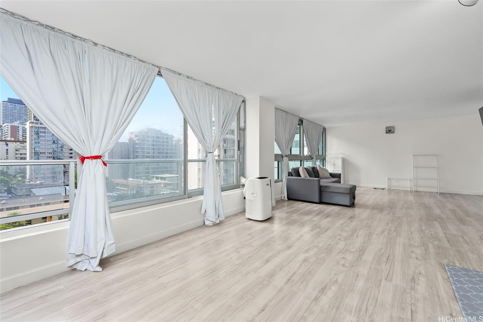 Waikiki Townhouse condo # 803, Honolulu, Hawaii - photo 8 of 16