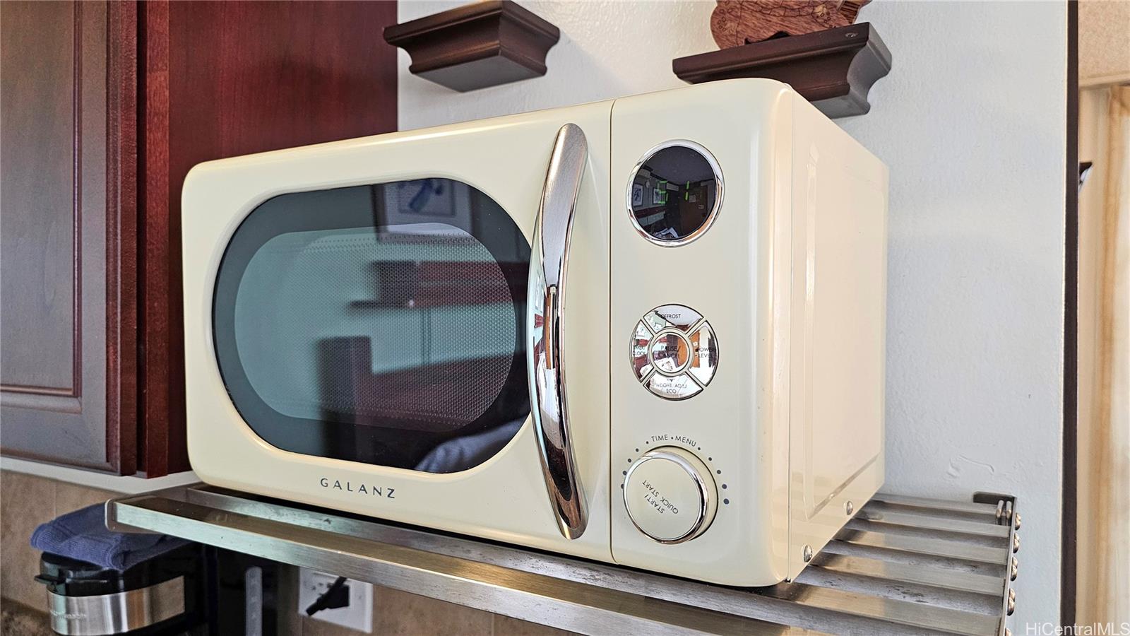 Bamboo condo # 1001, Honolulu, Hawaii - photo 11 of 25