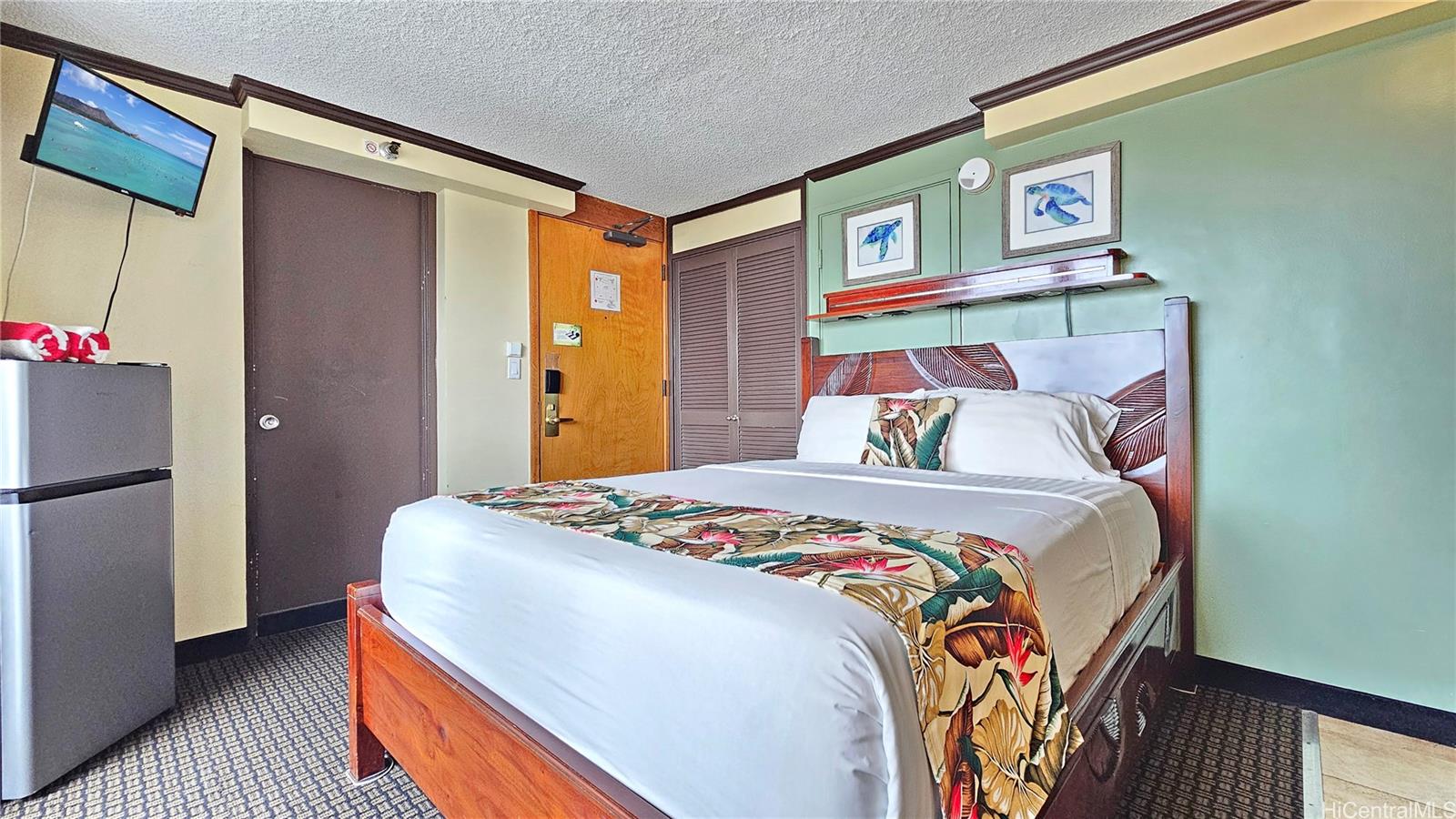 Bamboo condo # 1001, Honolulu, Hawaii - photo 5 of 25