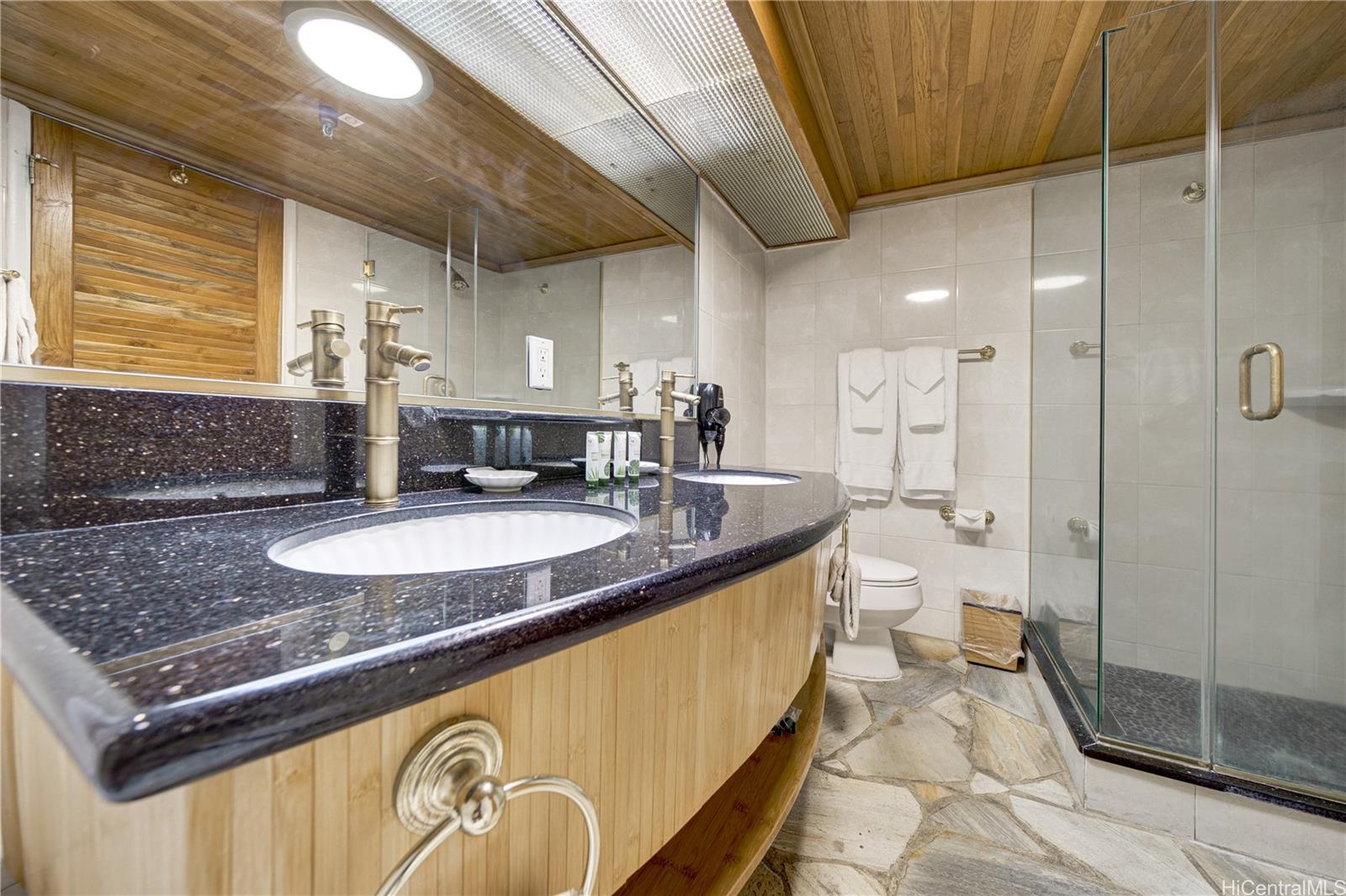 Bamboo condo # 1204, Honolulu, Hawaii - photo 11 of 17