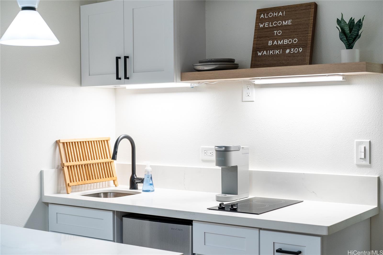 Bamboo condo # 309, Honolulu, Hawaii - photo 10 of 19