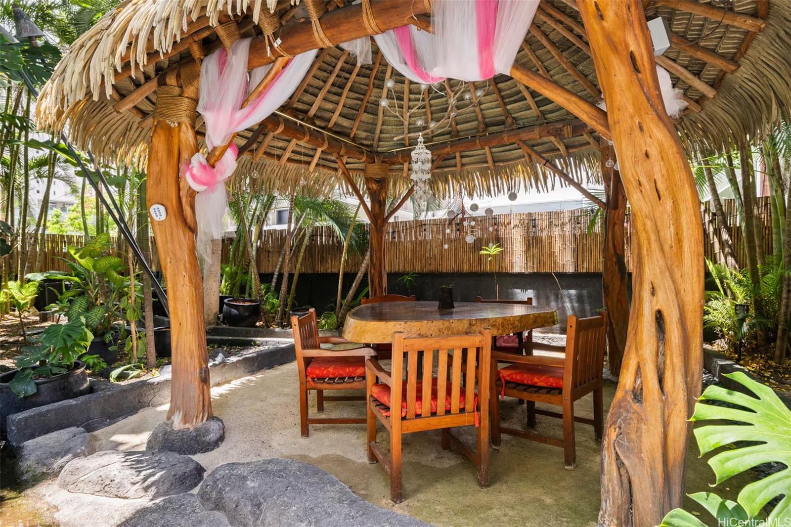 Bamboo condo # 404, Honolulu, Hawaii - photo 23 of 25