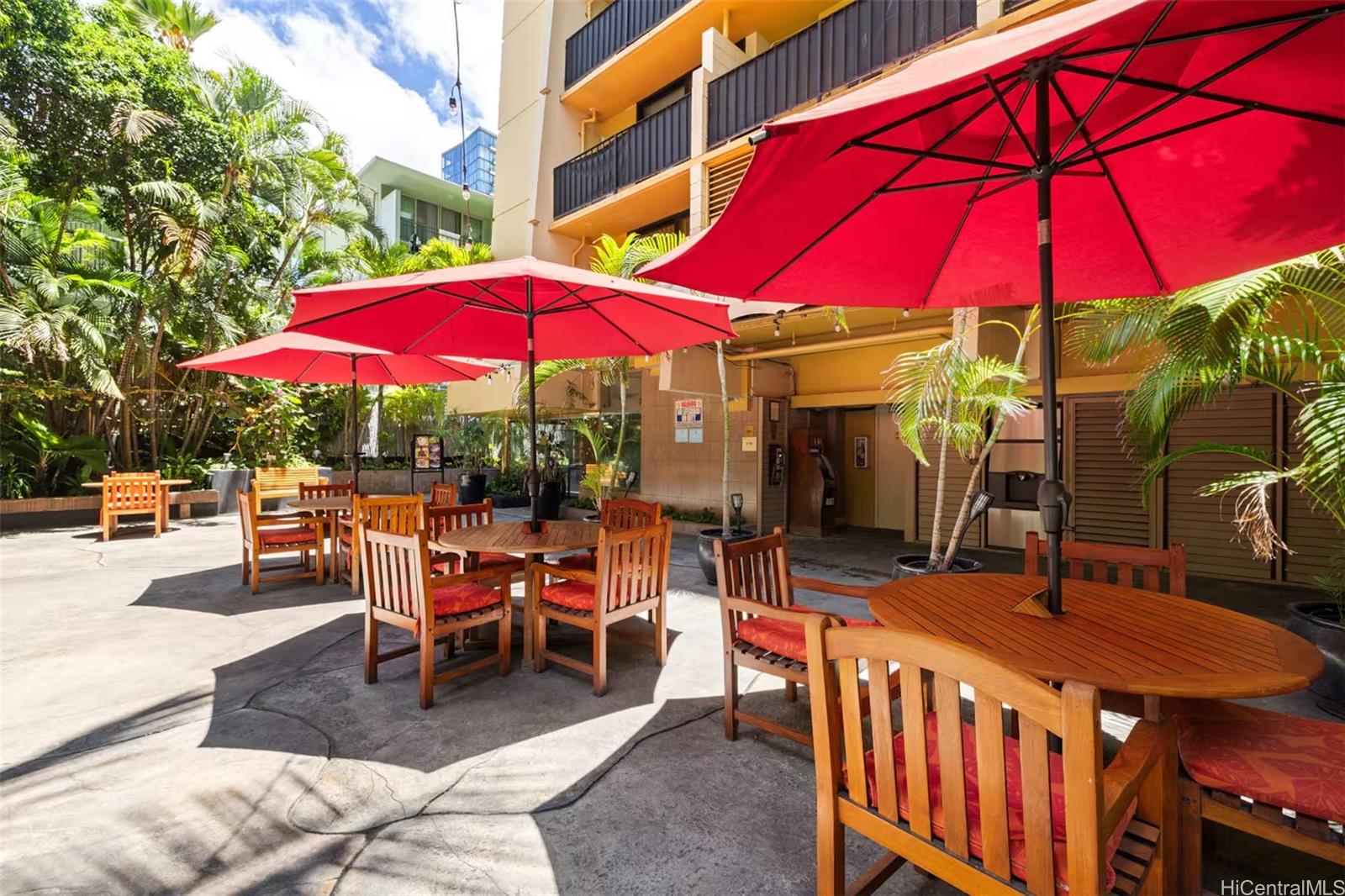 Bamboo condo # 404, Honolulu, Hawaii - photo 24 of 25