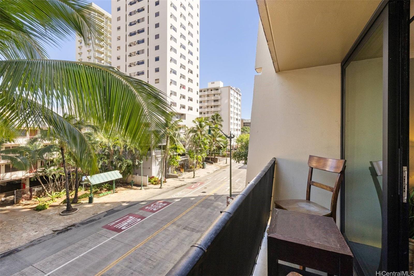 Bamboo condo # 404, Honolulu, Hawaii - photo 10 of 25