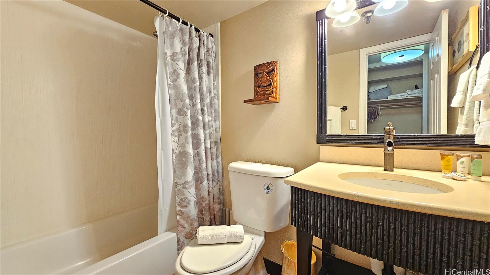 Bamboo condo # 502, Honolulu, Hawaii - photo 8 of 24