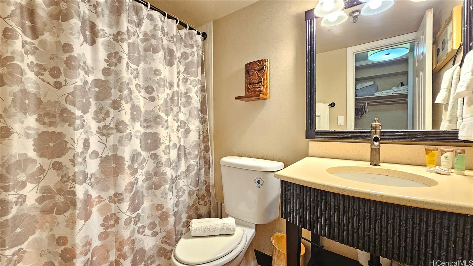 Bamboo condo # 502, Honolulu, Hawaii - photo 9 of 24