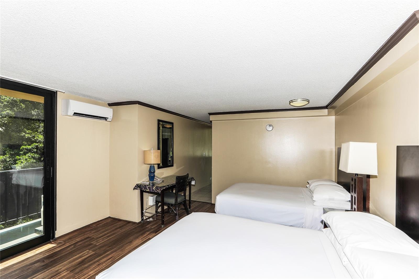 Bamboo condo # 510, Honolulu, Hawaii - photo 2 of 10