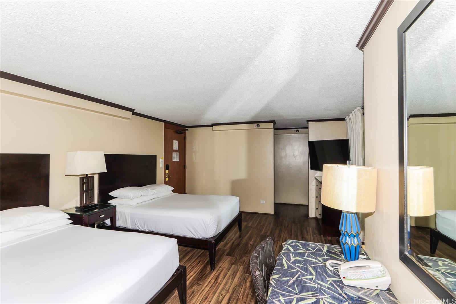 Bamboo condo # 510, Honolulu, Hawaii - photo 3 of 10