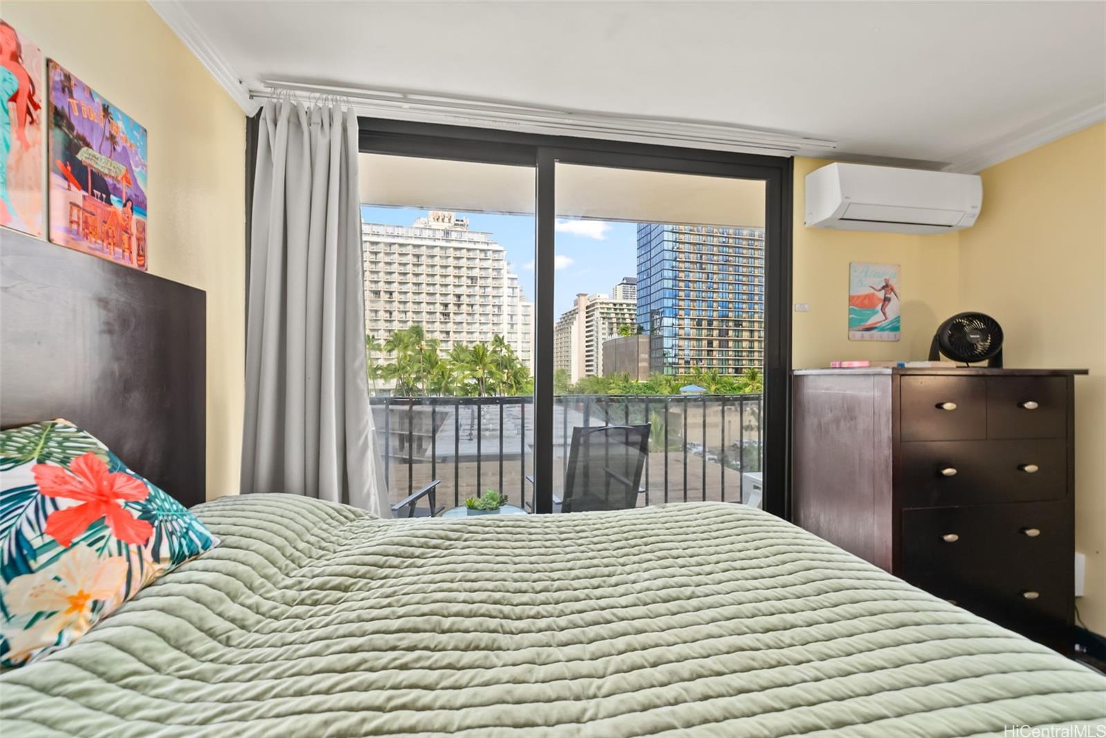 Bamboo condo # 608, Honolulu, Hawaii - photo 13 of 25