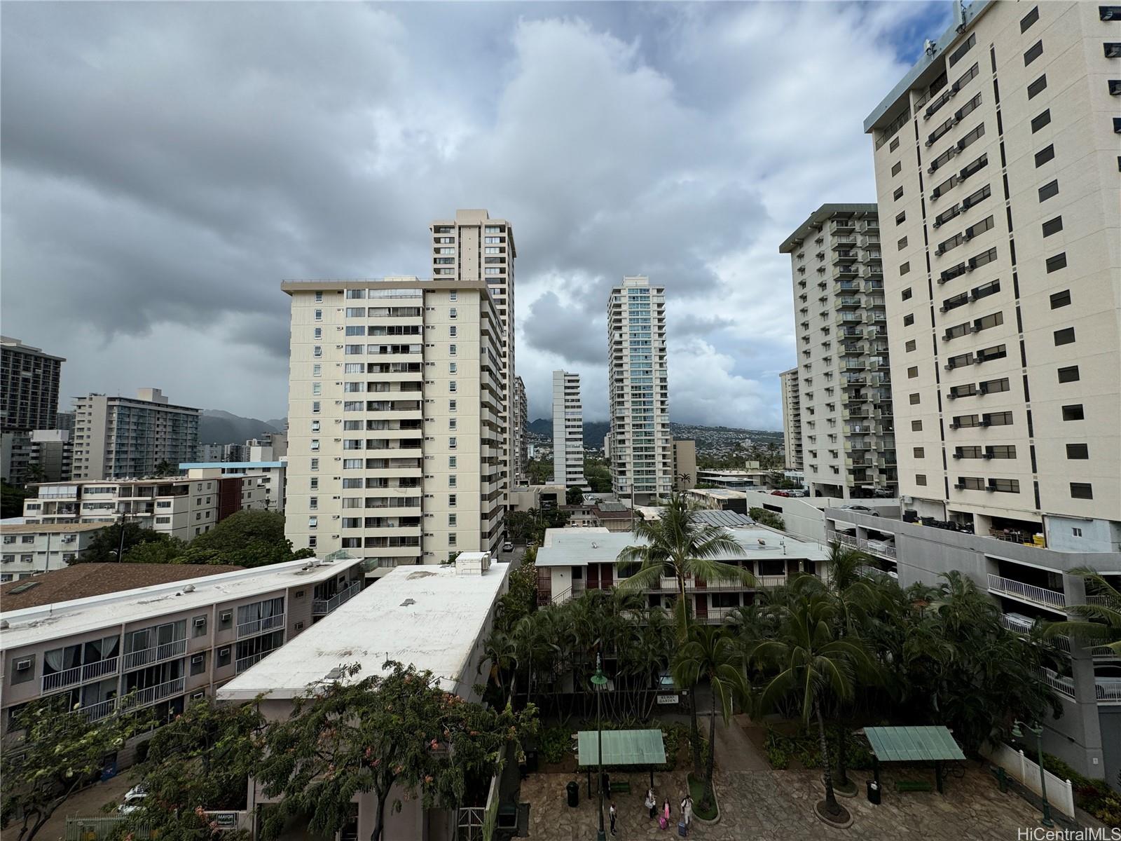 Bamboo condo # 805, Honolulu, Hawaii - photo 14 of 15