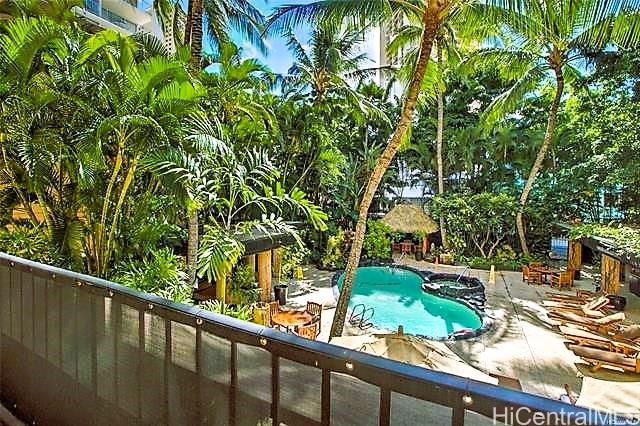 Bamboo condo # 805, Honolulu, Hawaii - photo 4 of 13