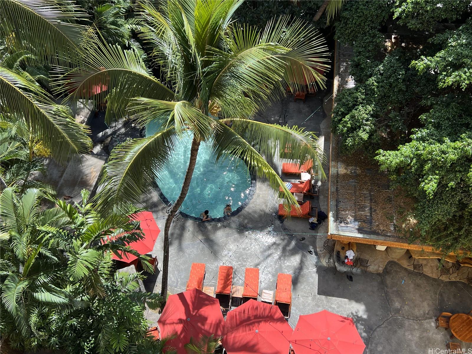 Bamboo condo # 805, Honolulu, Hawaii - photo 6 of 13