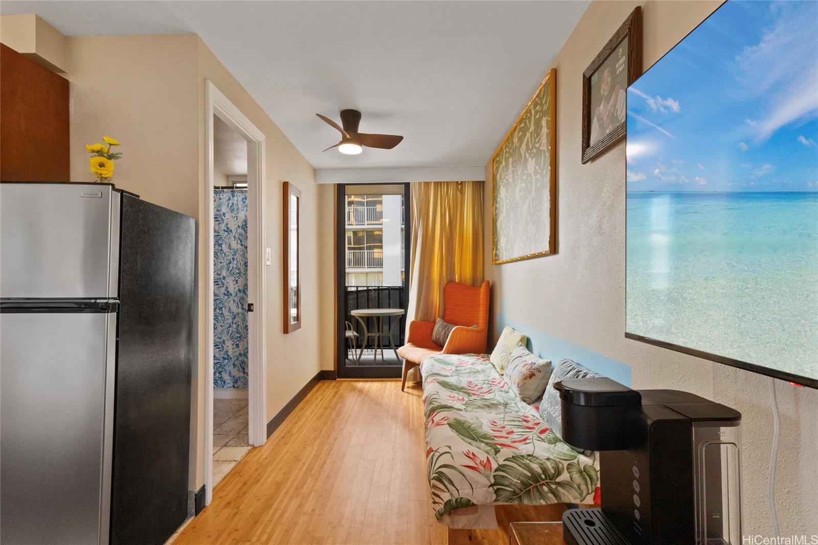 Bamboo condo # 901, Honolulu, Hawaii - photo 2 of 25