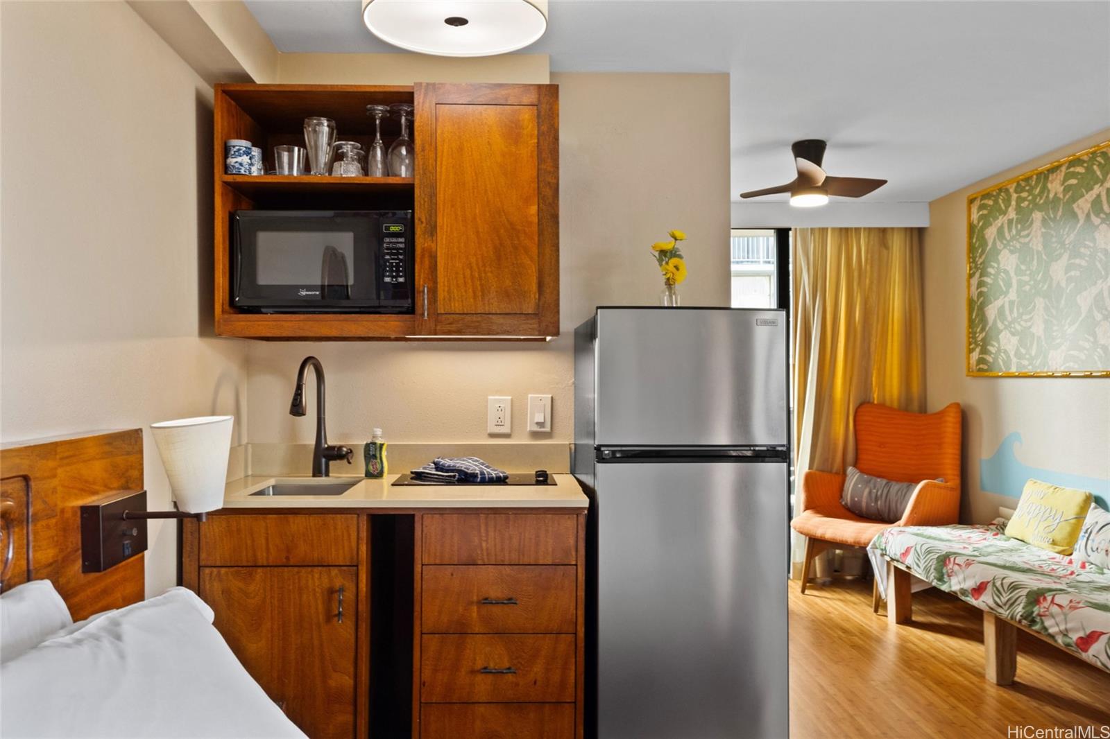 Bamboo condo # 901, Honolulu, Hawaii - photo 8 of 25