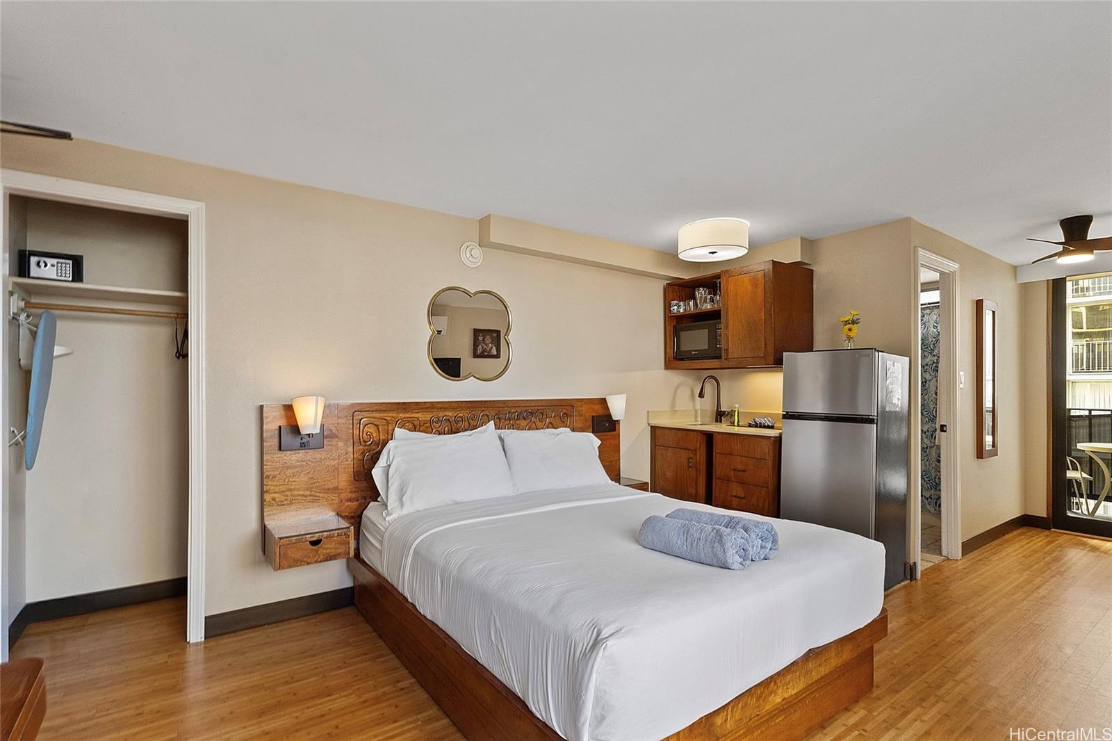 Bamboo condo # 901, Honolulu, Hawaii - photo 9 of 25