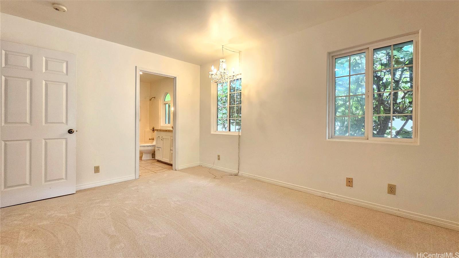 2427  Jasmine Street Palolo, Diamond Head home - photo 14 of 25