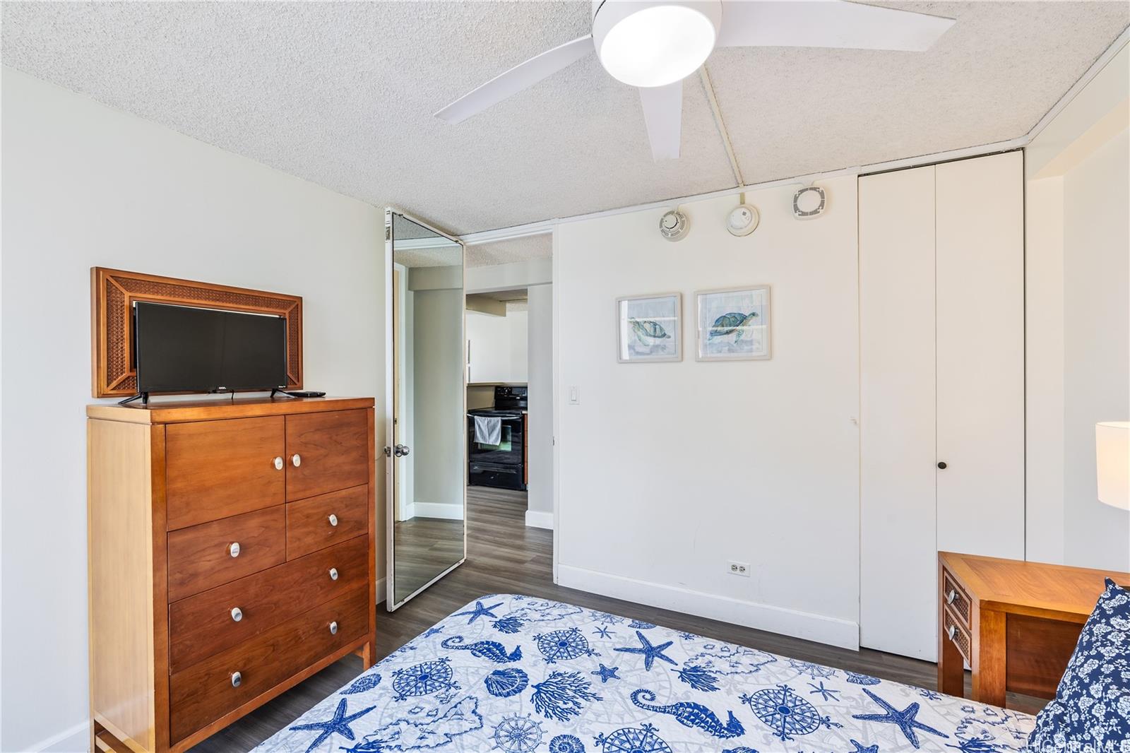 Pacific Monarch condo # 1006, Honolulu, Hawaii - photo 11 of 23