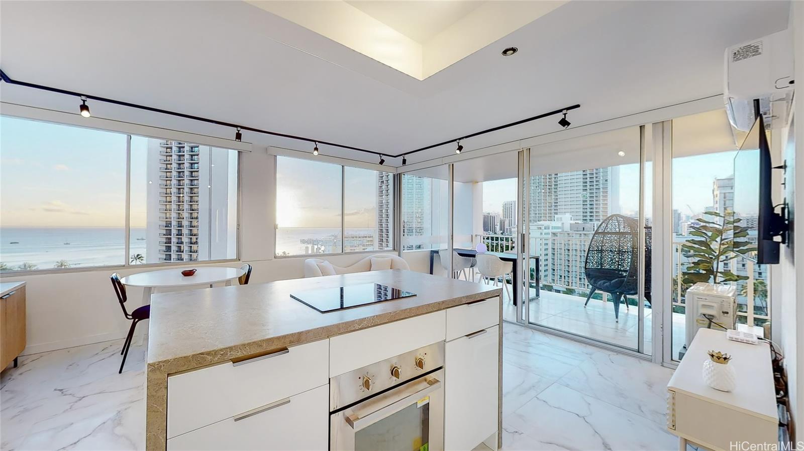 Pacific Monarch condo # 1403, Honolulu, Hawaii - photo 5 of 25