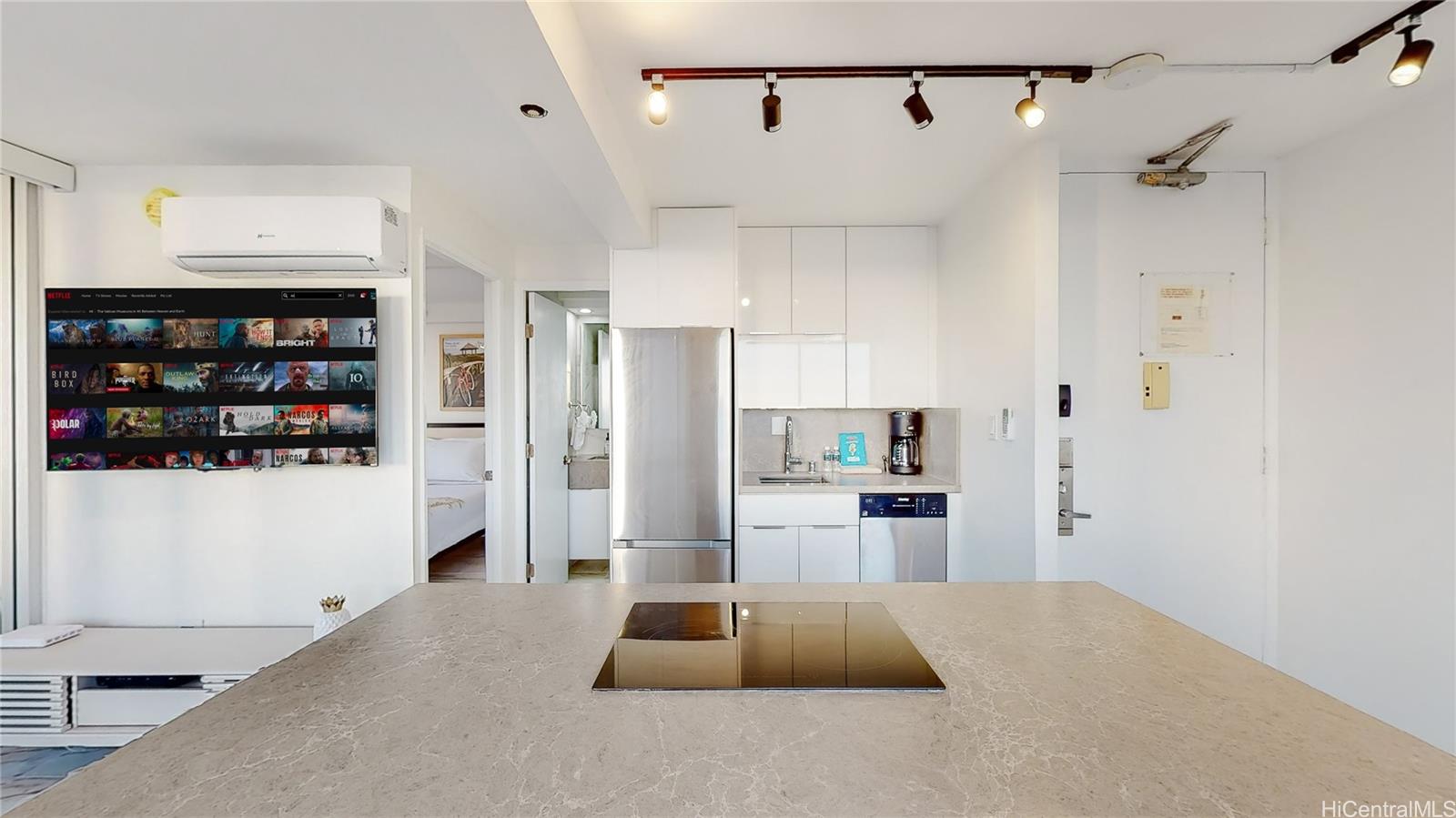 Pacific Monarch condo # 1403, Honolulu, Hawaii - photo 9 of 25