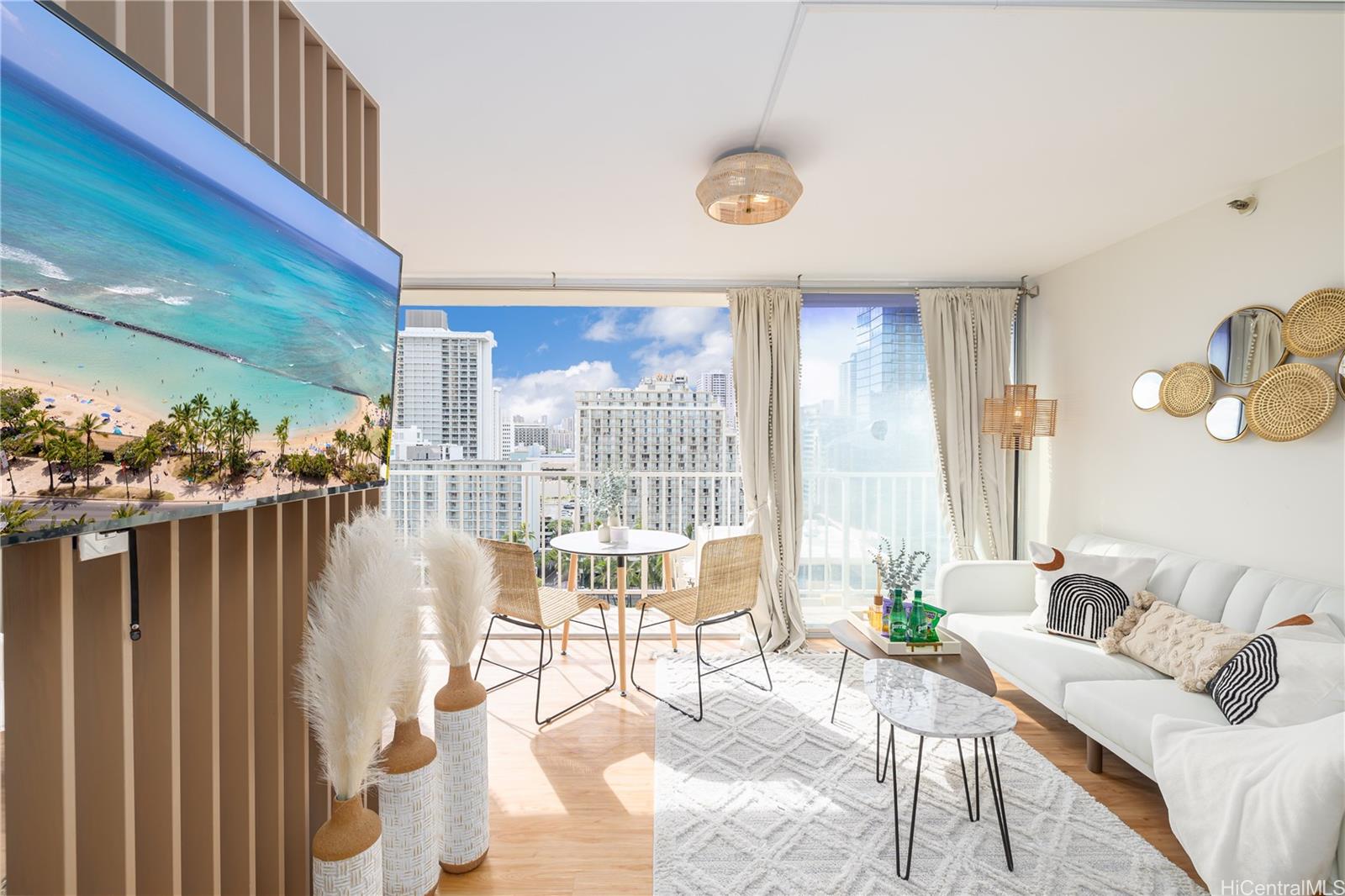 Pacific Monarch condo # 1605, Honolulu, Hawaii - photo 3 of 17