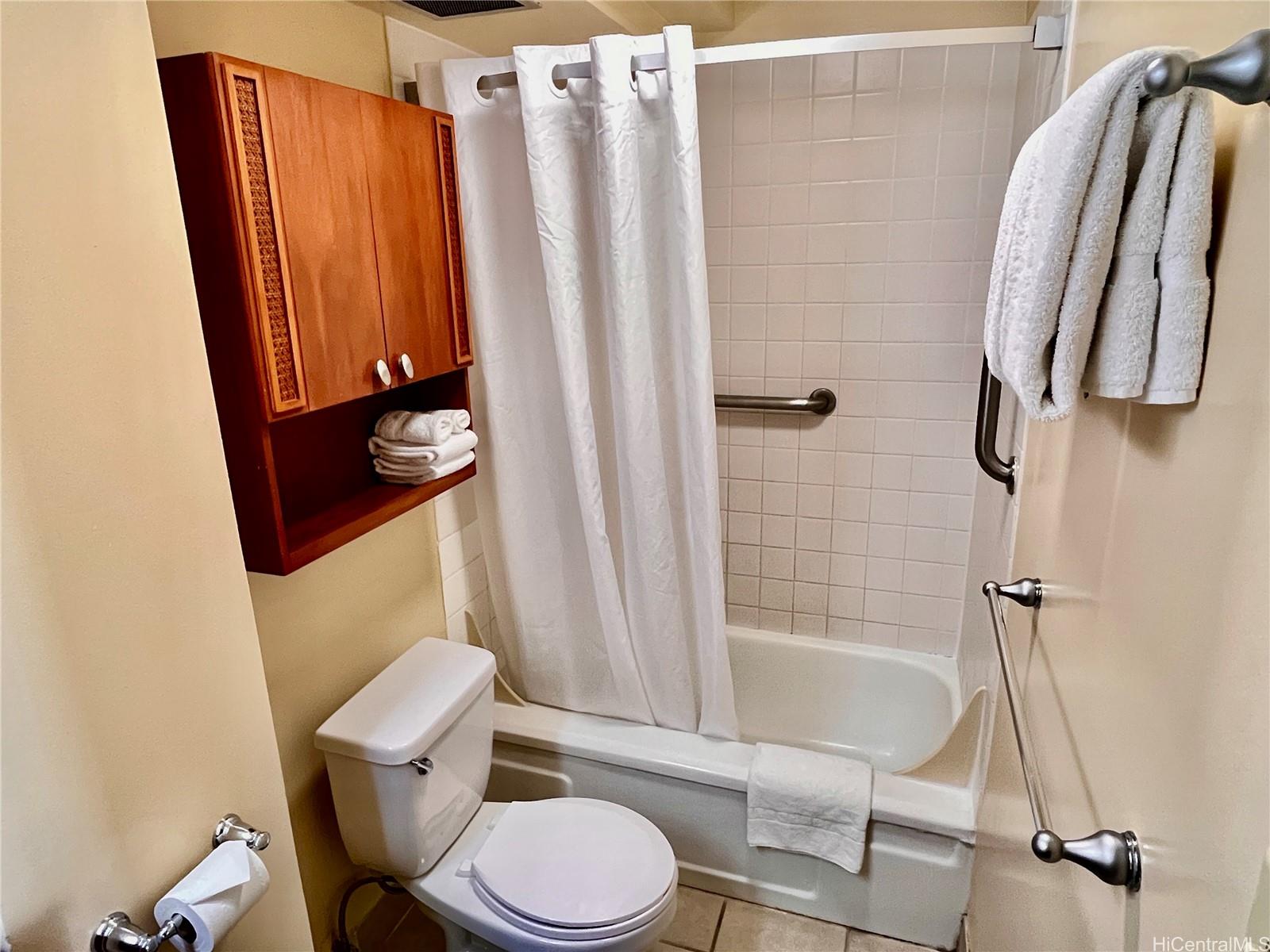 Pacific Monarch condo # 2207, Honolulu, Hawaii - photo 11 of 22