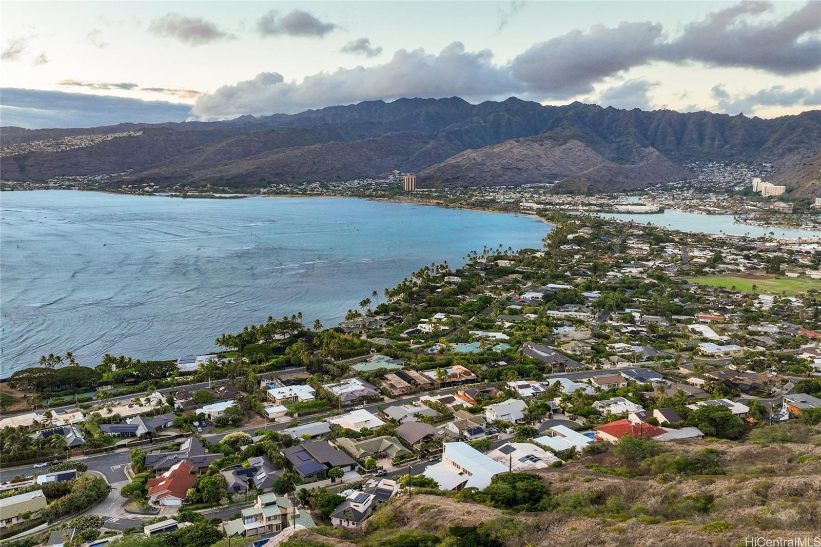 243  Poipu Drive Koko Kai, Hawaii Kai home - photo 16 of 19