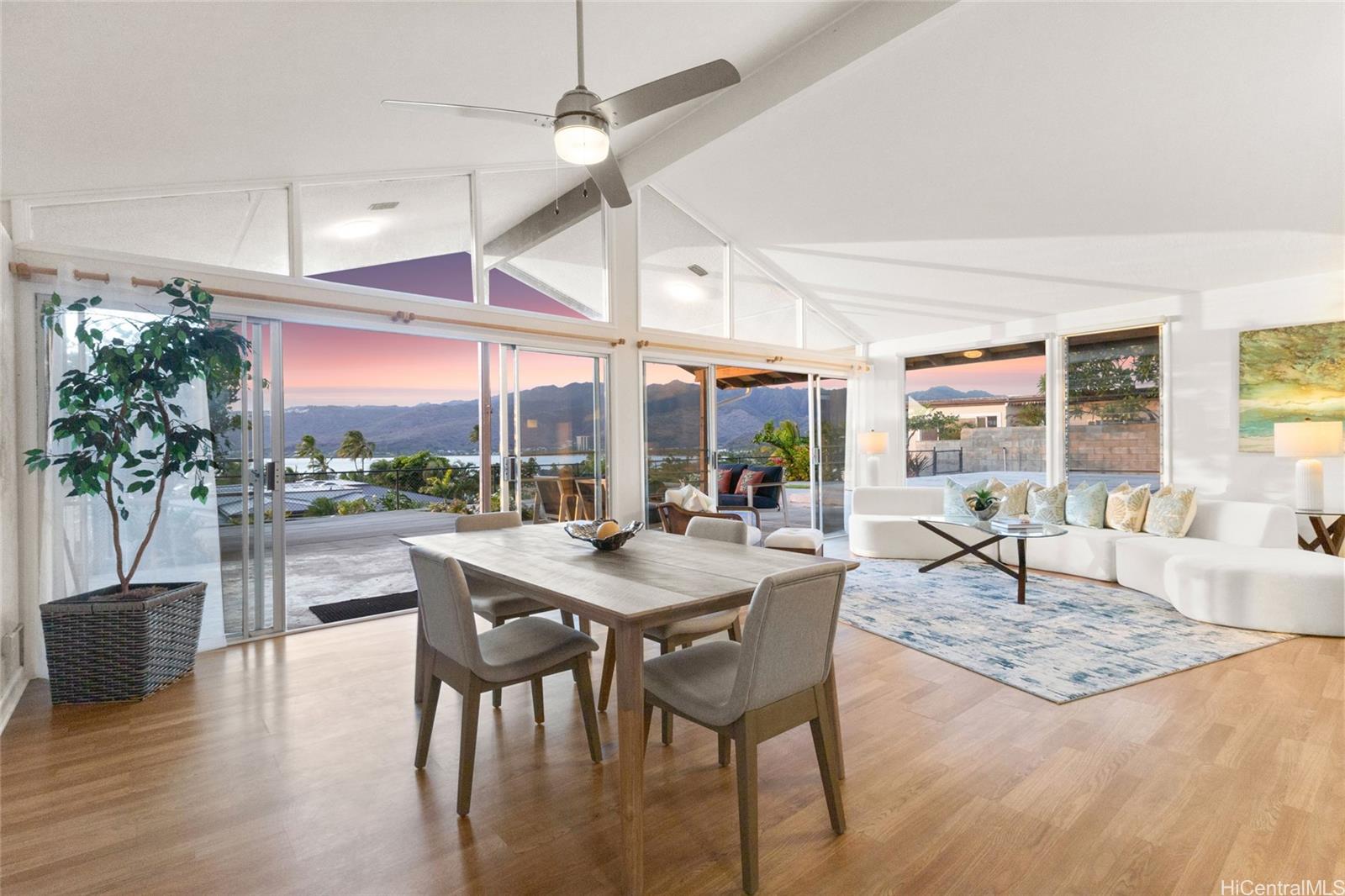 243  Poipu Drive Koko Kai, Hawaii Kai home - photo 5 of 19