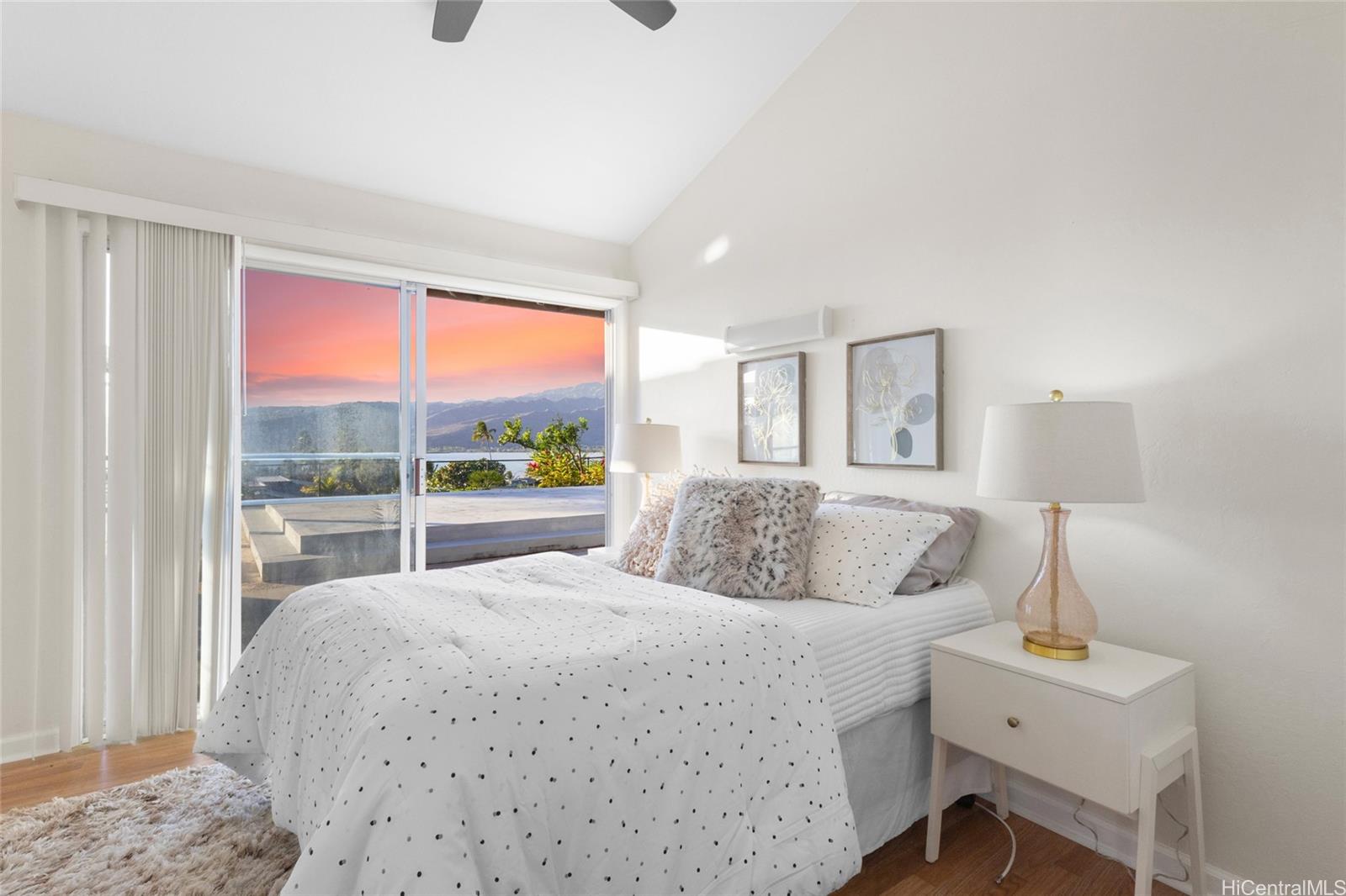 243  Poipu Drive Koko Kai, Hawaii Kai home - photo 9 of 19