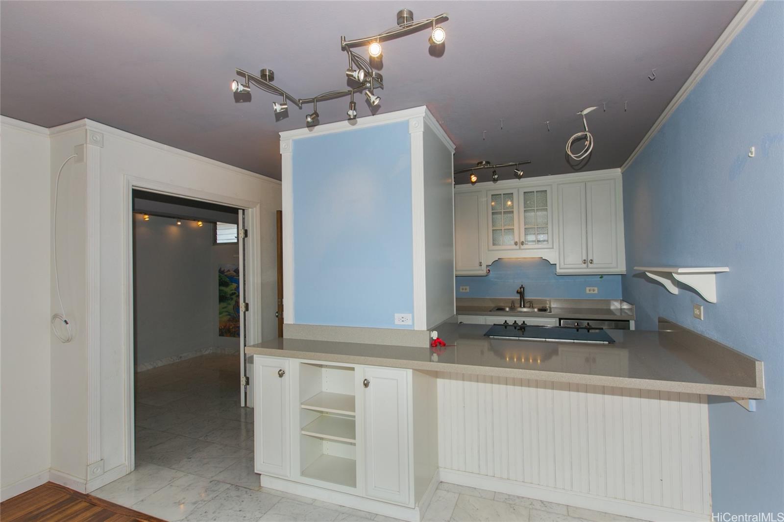 Kapiolani Gardens condo # 1003, Honolulu, Hawaii - photo 8 of 20