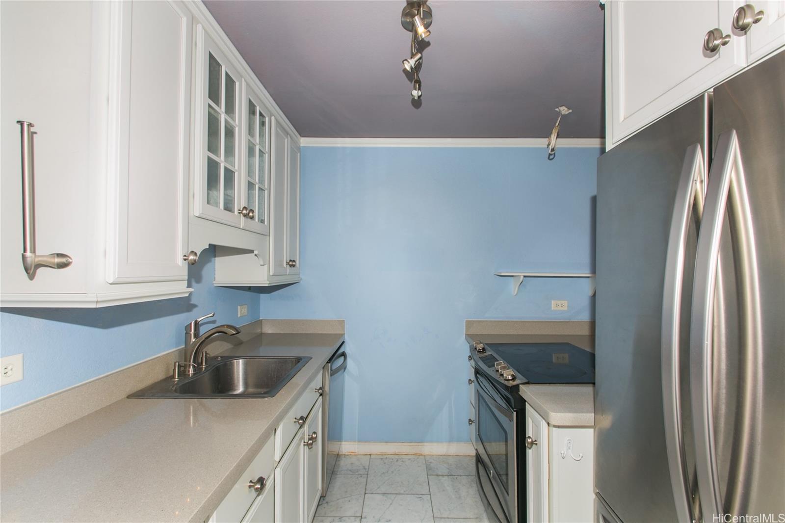 Kapiolani Gardens condo # 1003, Honolulu, Hawaii - photo 10 of 20