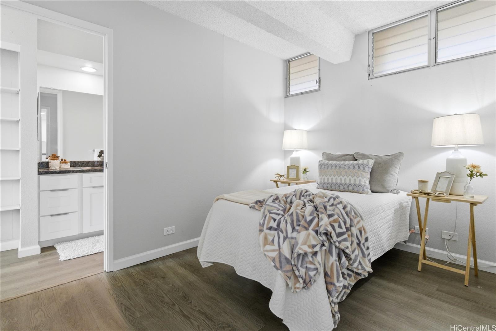 Kapiolani Gardens condo # 101, Honolulu, Hawaii - photo 16 of 18