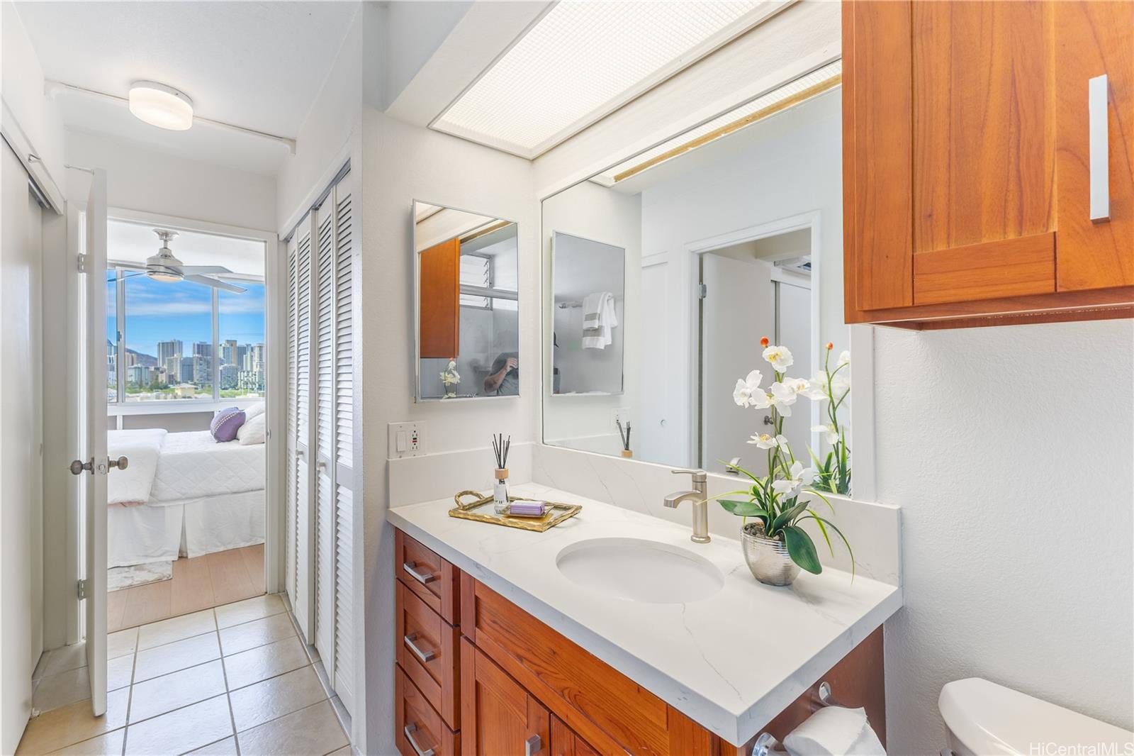 Kapiolani Gardens condo # 803, Honolulu, Hawaii - photo 14 of 23