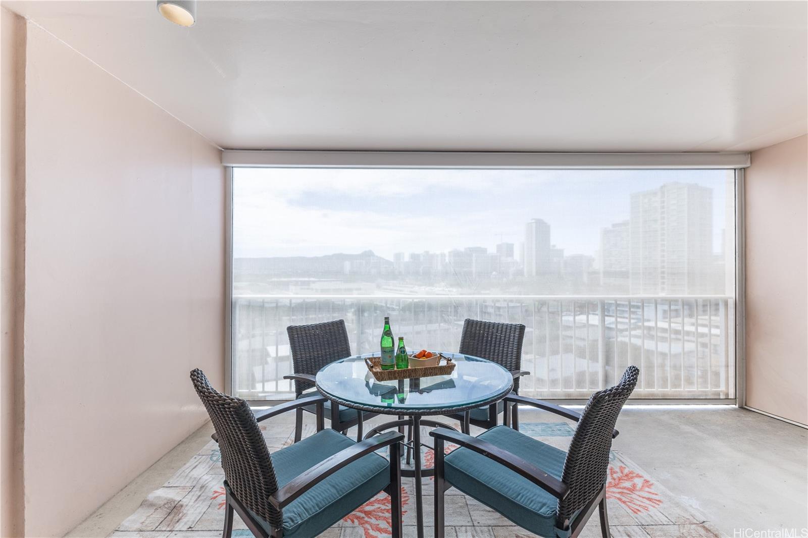 Kapiolani Gardens condo # 803, Honolulu, Hawaii - photo 19 of 23