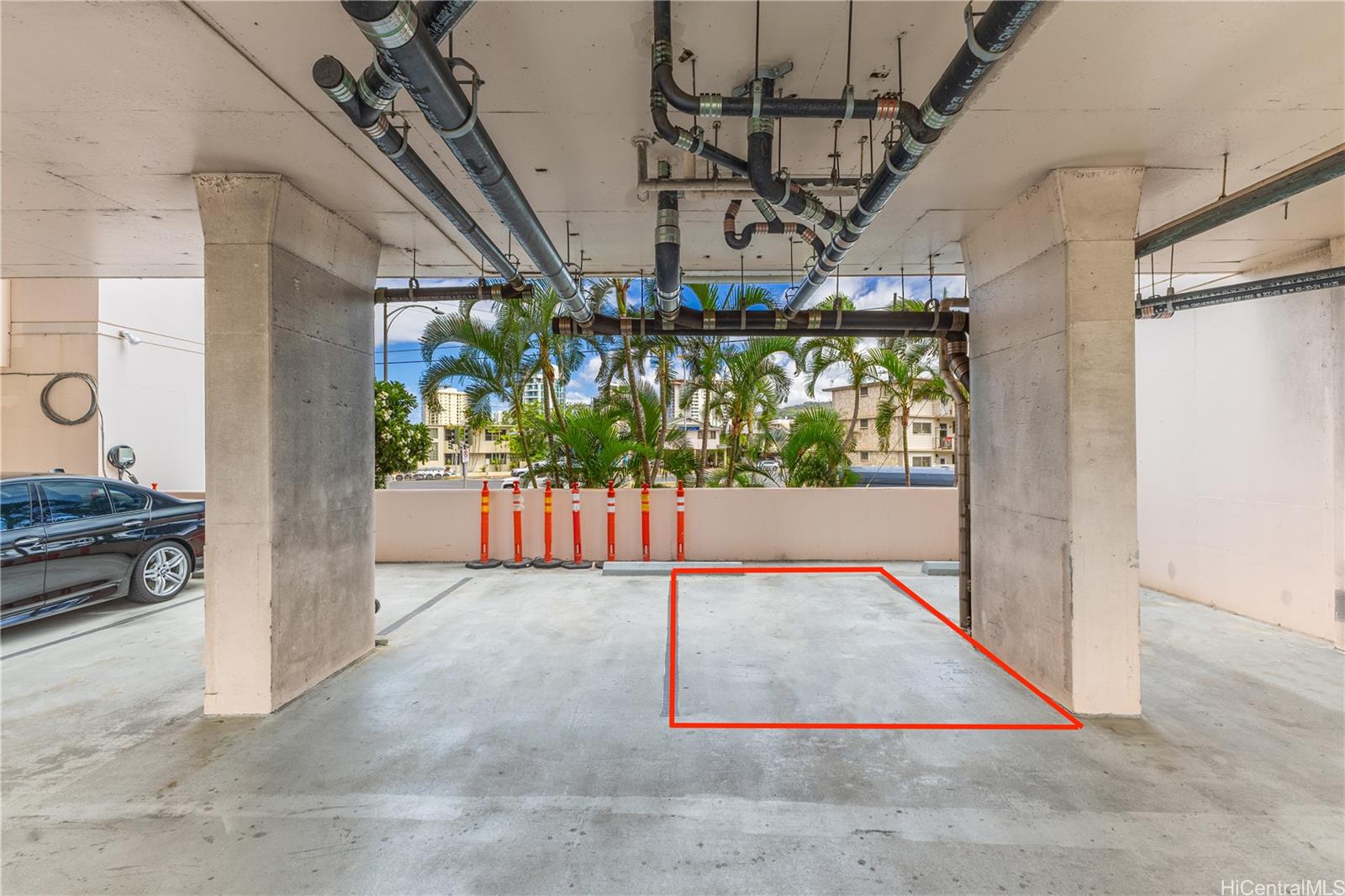 Kapiolani Gardens condo # 803, Honolulu, Hawaii - photo 22 of 23