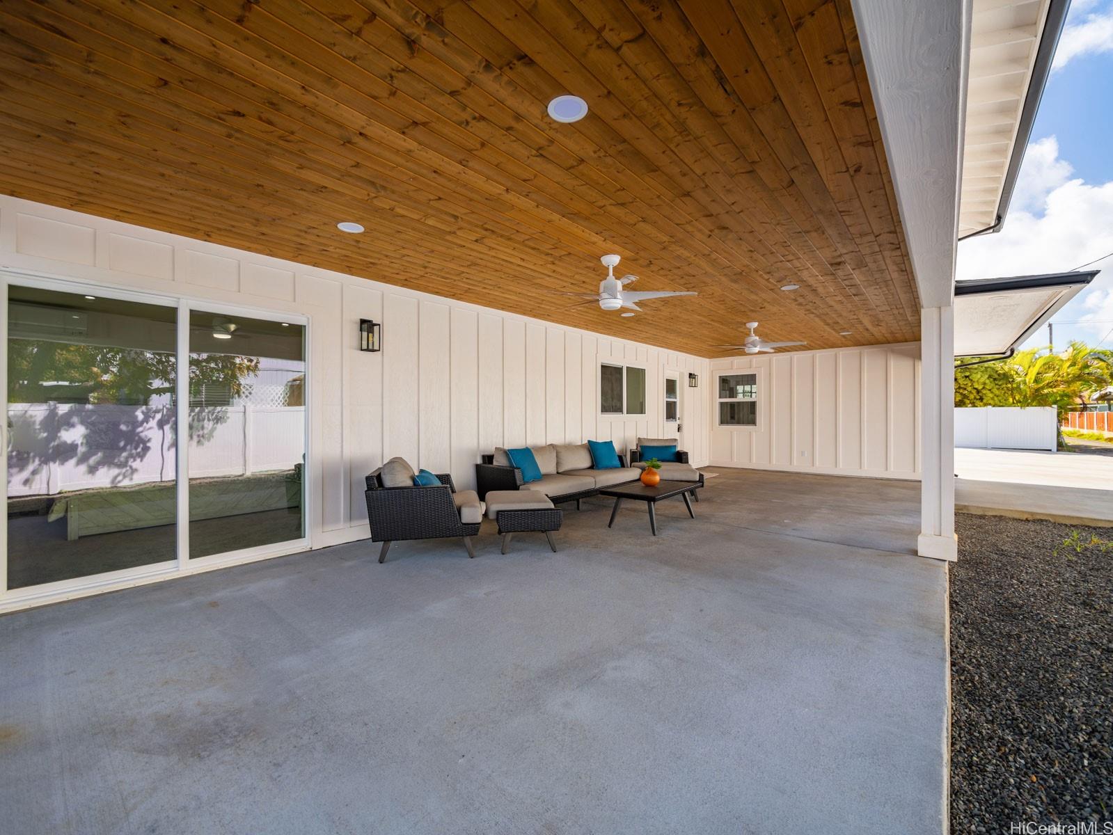 244  Kihapai Street Coconut Grove, Kailua home - photo 21 of 25