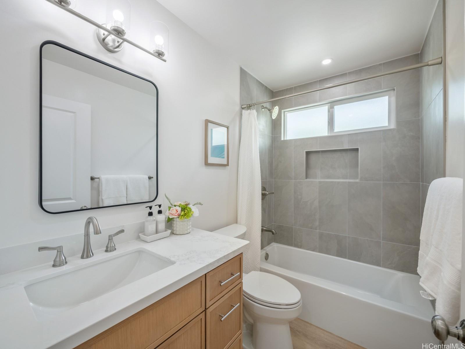 244  Kihapai Street Coconut Grove, Kailua home - photo 23 of 25