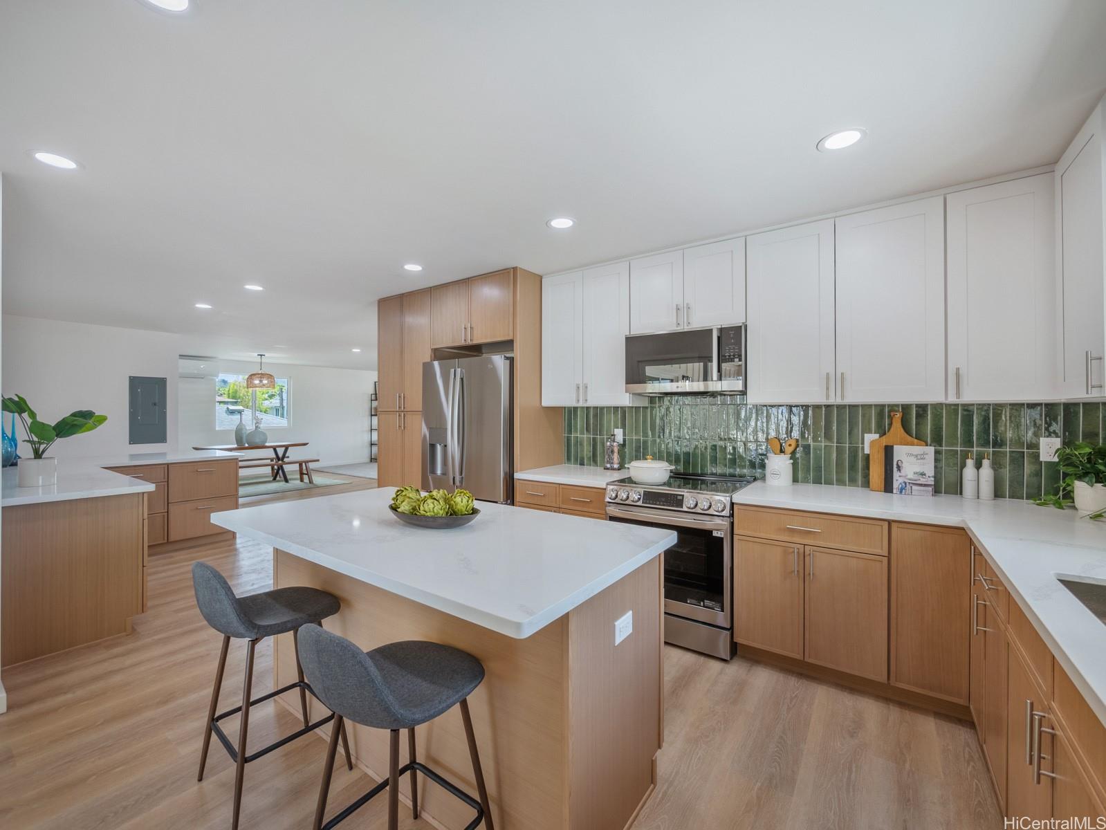 244  Kihapai Street Coconut Grove, Kailua home - photo 6 of 25