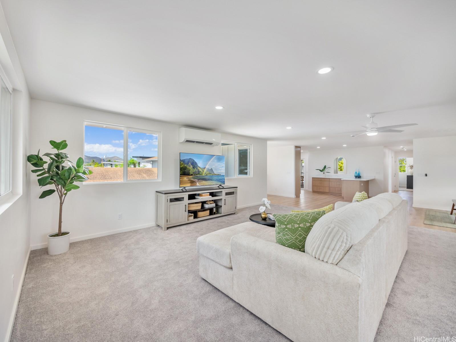 244  Kihapai Street Coconut Grove, Kailua home - photo 7 of 25