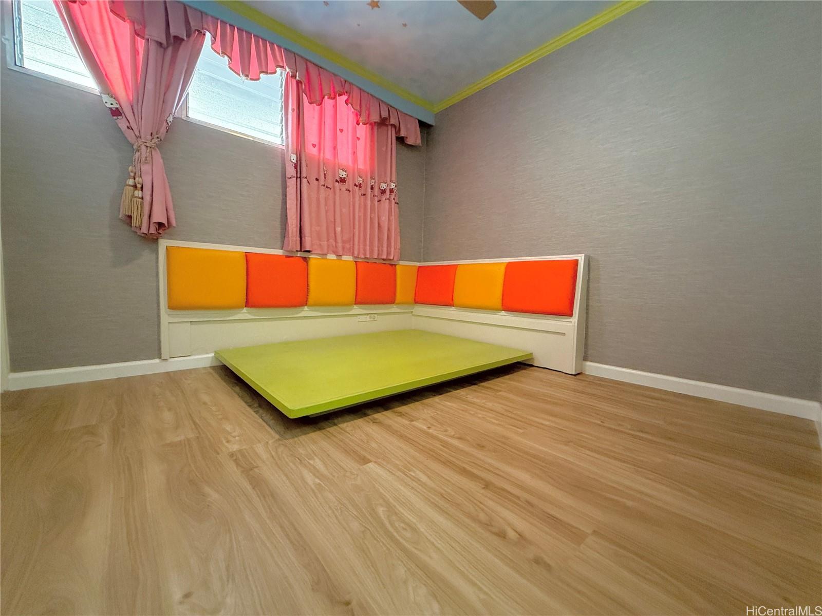 Terrace Towers condo # 106, Honolulu, Hawaii - photo 11 of 18