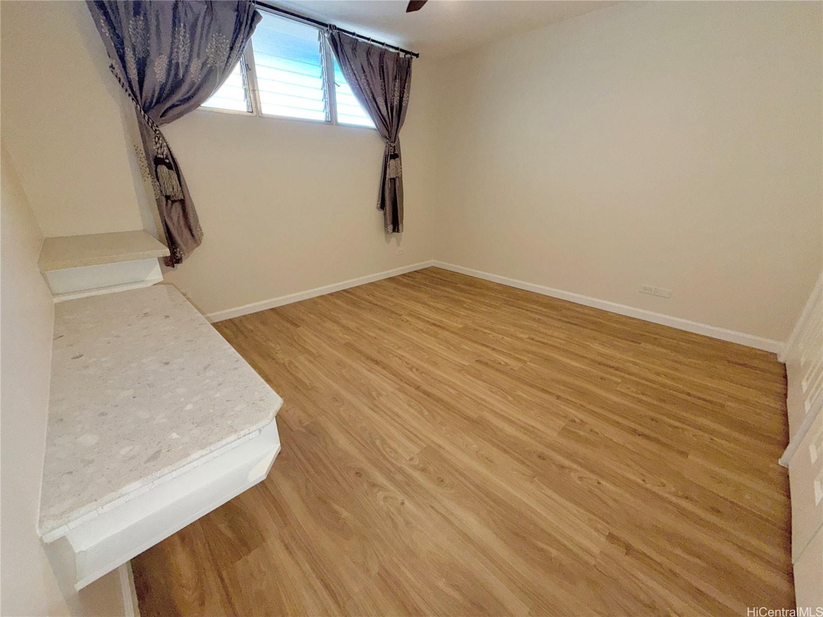 Terrace Towers condo # 106, Honolulu, Hawaii - photo 9 of 18