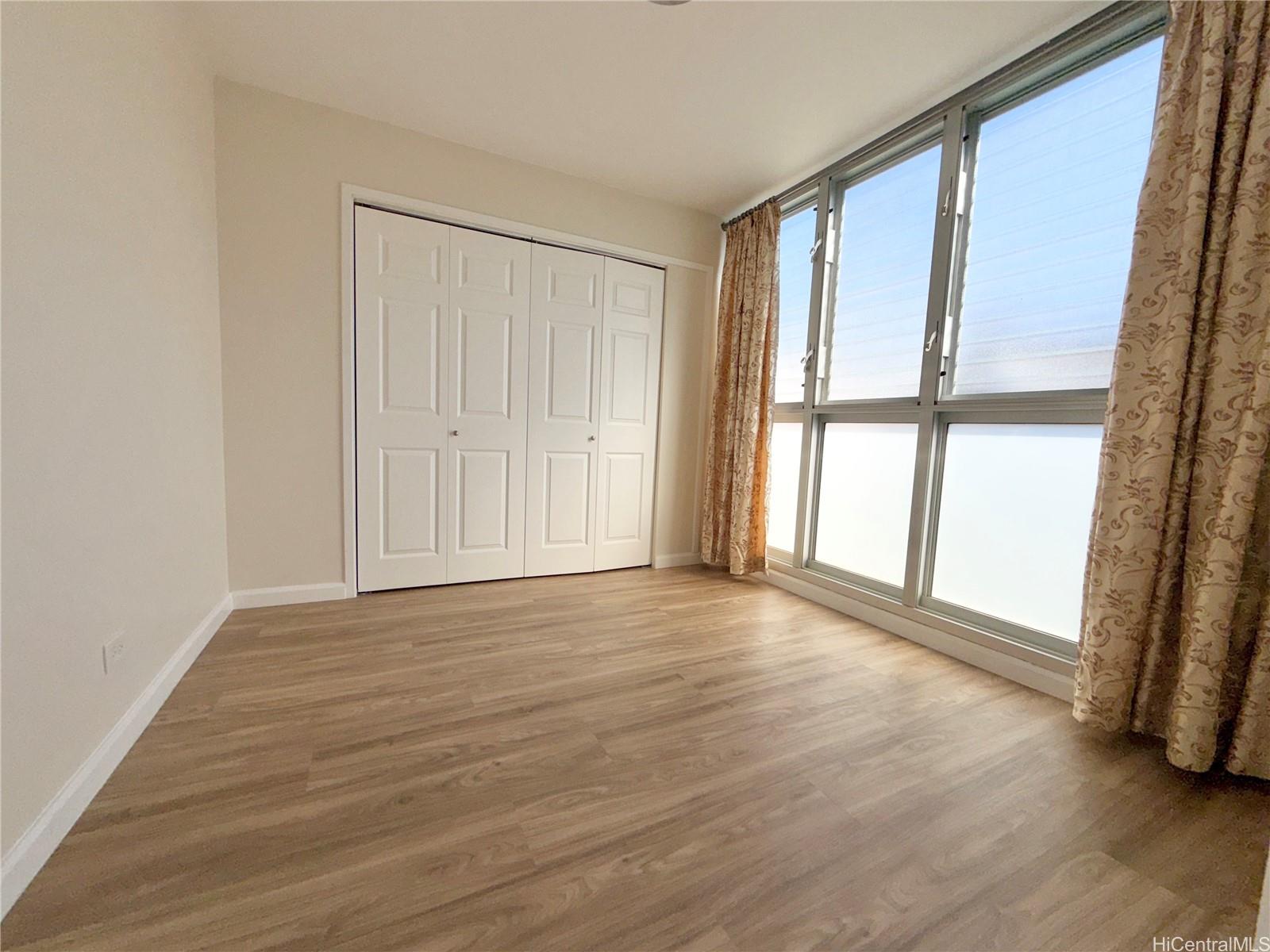 Terrace Towers condo # 106, Honolulu, Hawaii - photo 10 of 18