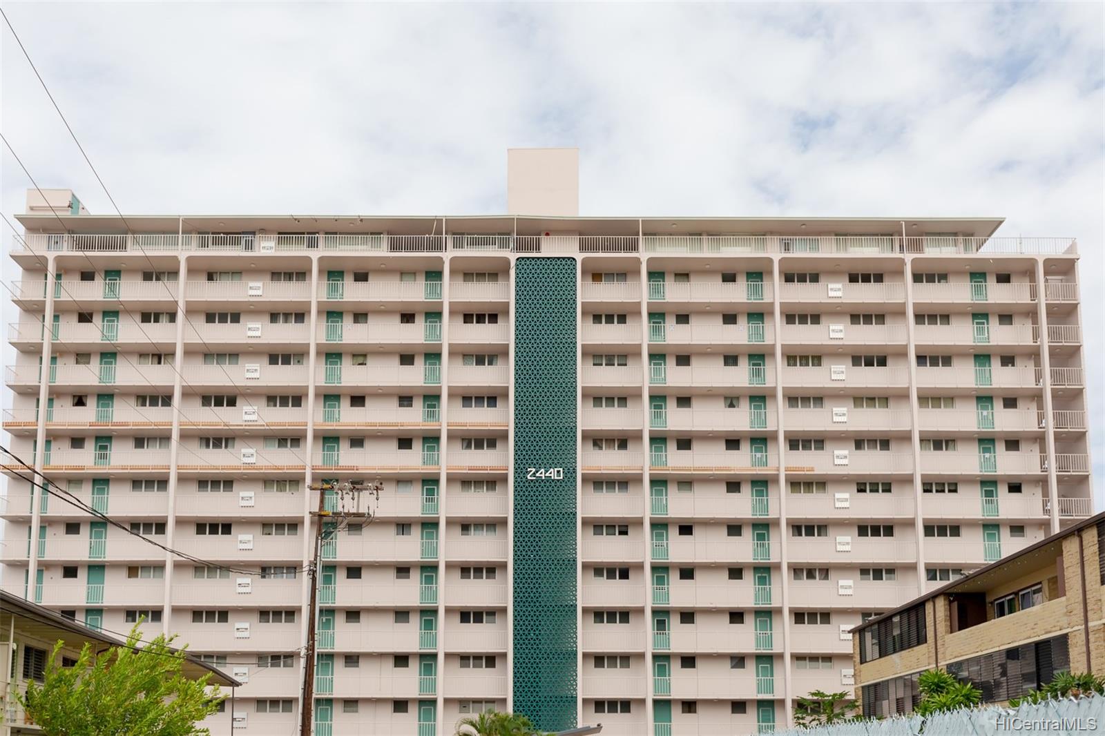 Terrace Towers condo # 302, Honolulu, Hawaii - photo 12 of 16