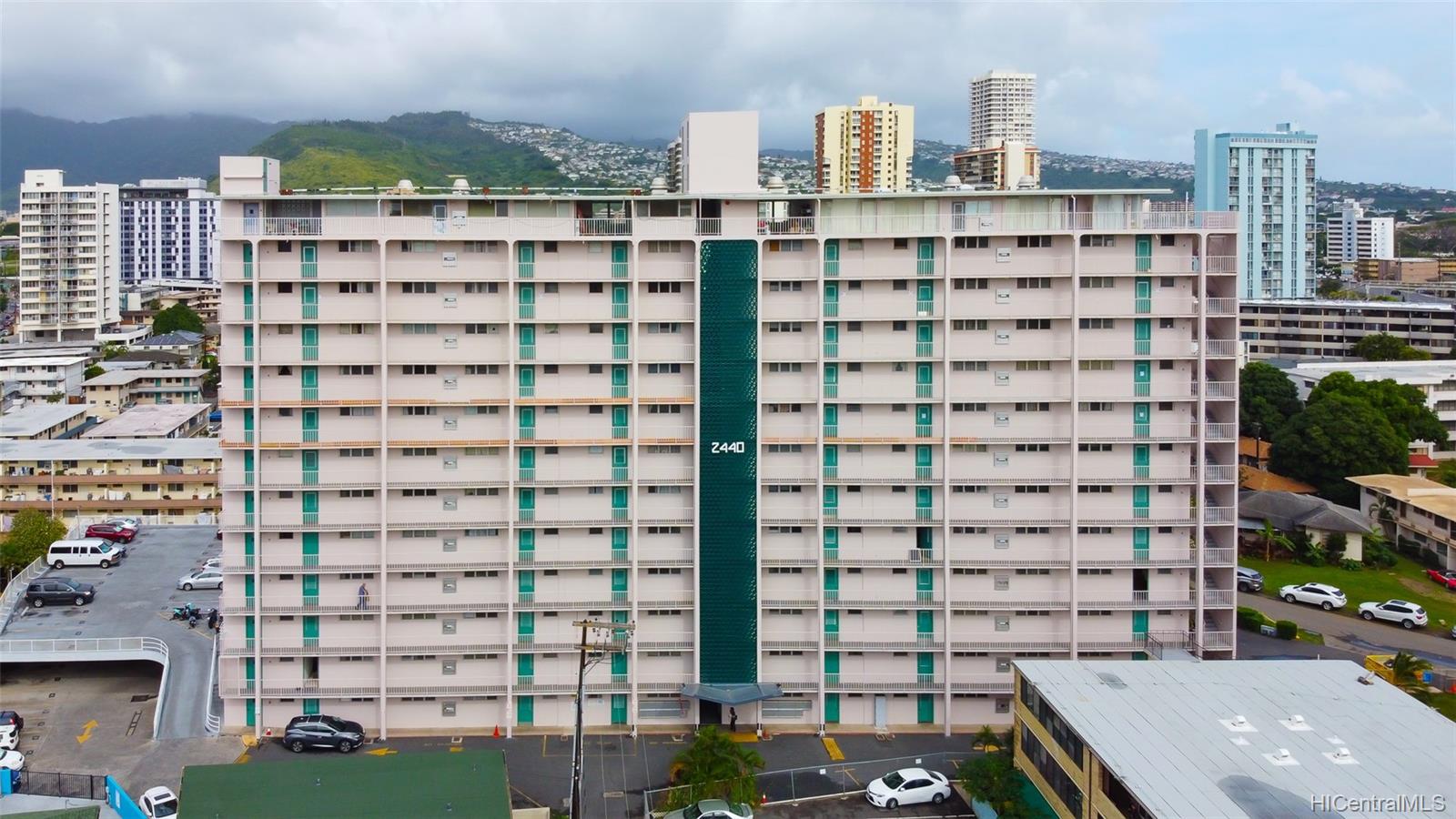 Terrace Towers condo # 302, Honolulu, Hawaii - photo 16 of 16
