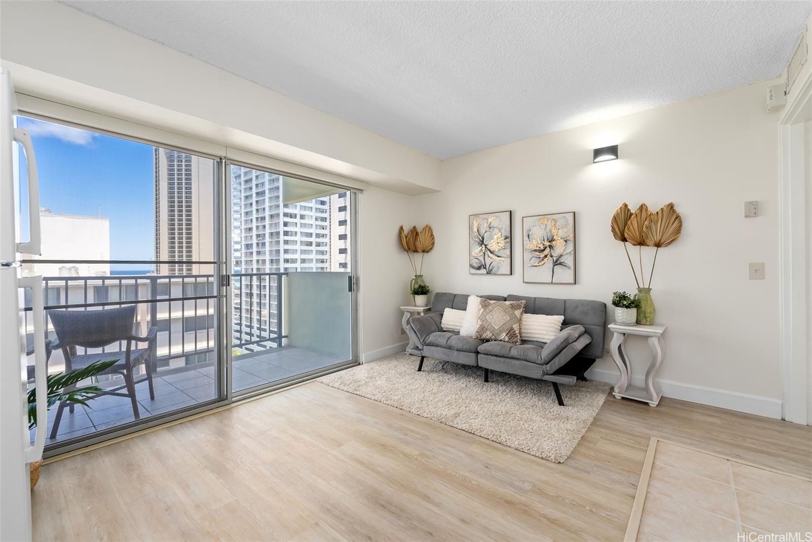 Waikiki Park Hgts condo # 1101, Honolulu, Hawaii - photo 2 of 25