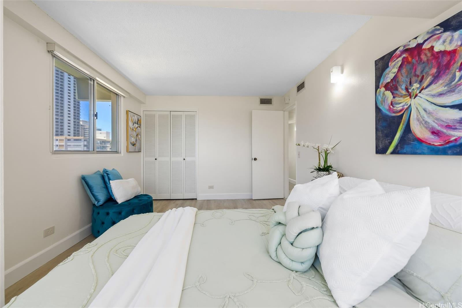 Waikiki Park Hgts condo # 1101, Honolulu, Hawaii - photo 14 of 25